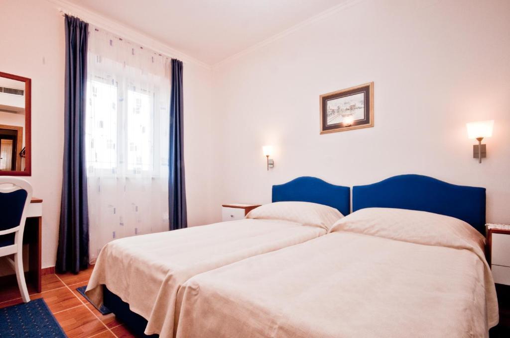 Apartments Barba Petra Dvori Sumartin Δωμάτιο φωτογραφία